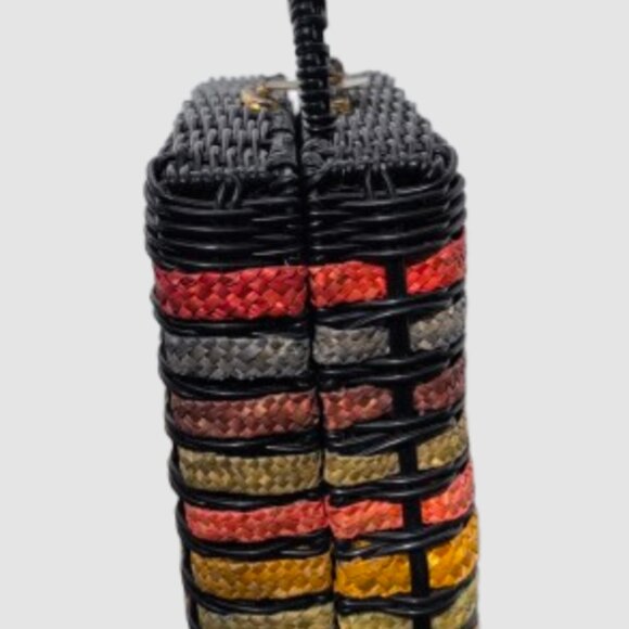 Vintage 1950s Wicker Black And Striped Handbag With Metal Closure - Picture 2 of 5